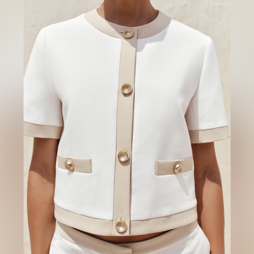 Zara Cream and White Short Sleeve Button-Down Top